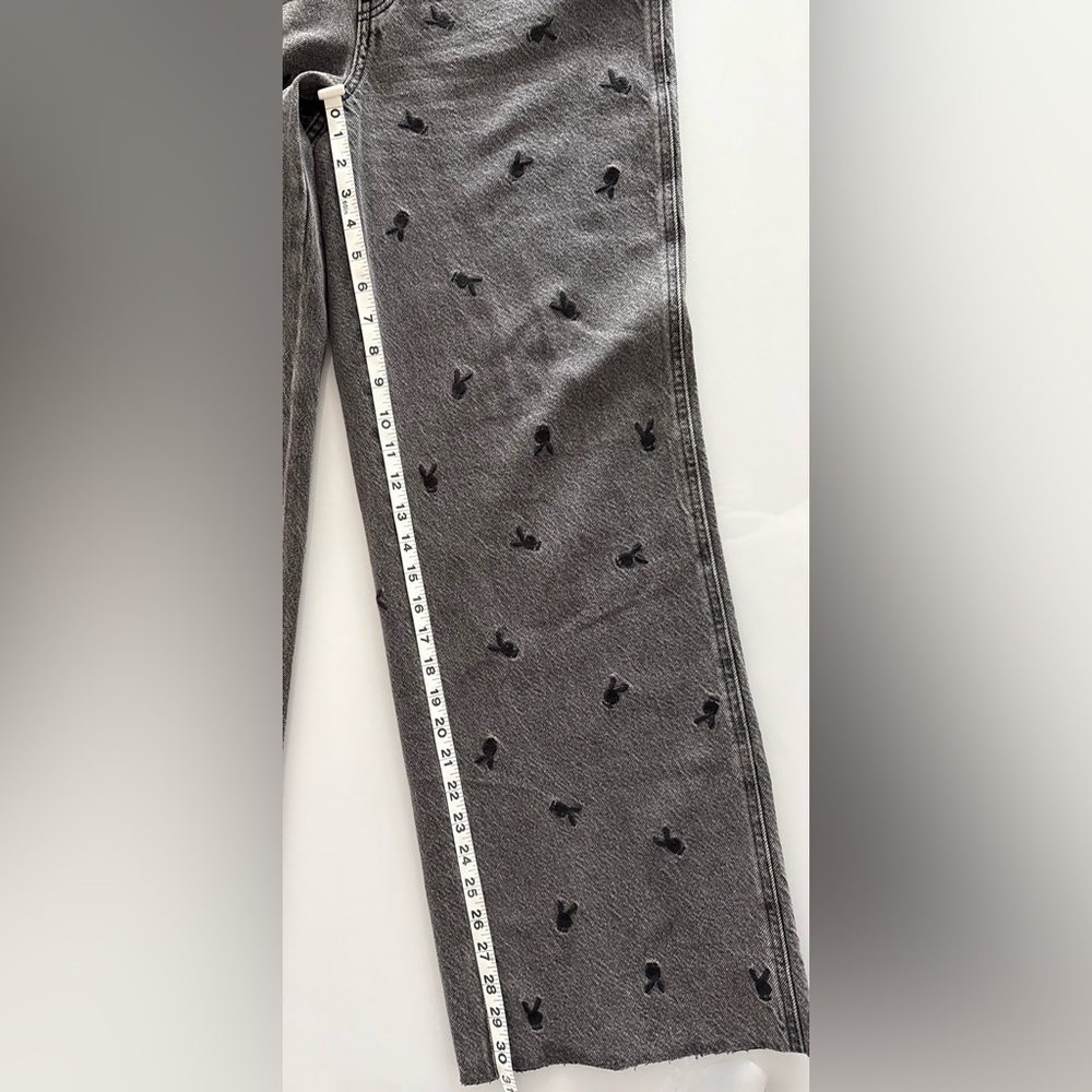Pacsun Jeans X Playboy - Women’s Size 29 - Grey w/ Black Playboy Bunny Pattern - Picture 11 of 11